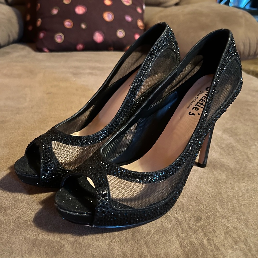 Brand New Sweetie’s Black Kylie heels, size 9